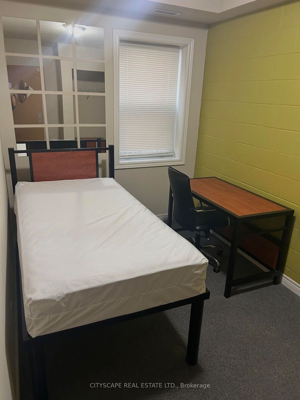 Photo of 253 Lester Street #104, Waterloo, ON N2L 3W6 (MLS # X12715914)