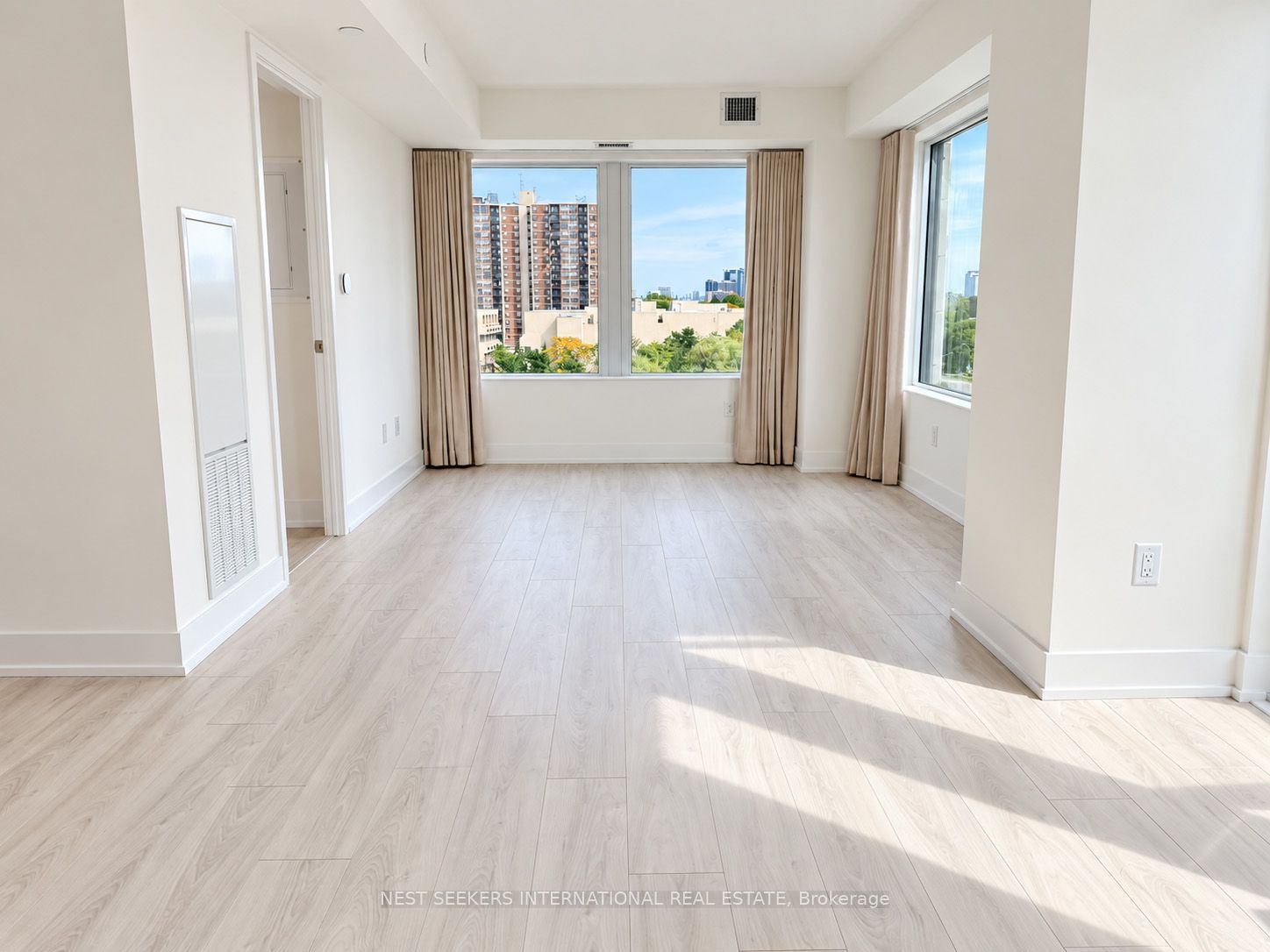 10 Eva Road 508