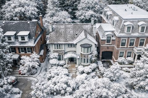 Photo of 38 Dunvegan Road, Toronto, ON M4V 2P6 (MLS # C12406560)