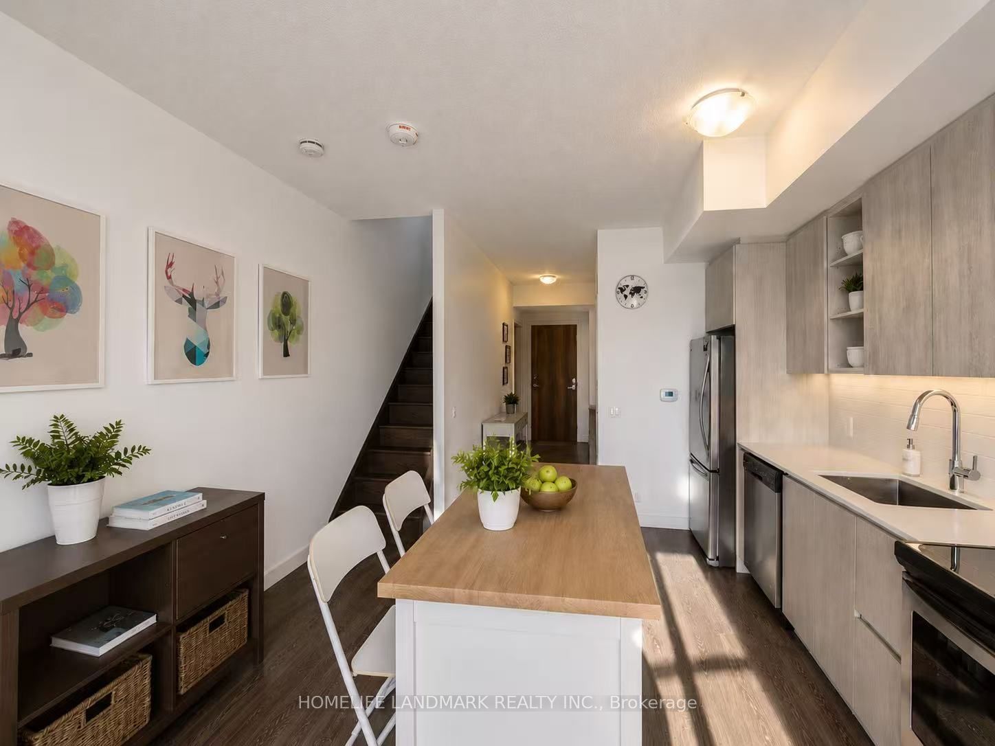 251 Manitoba Street 125