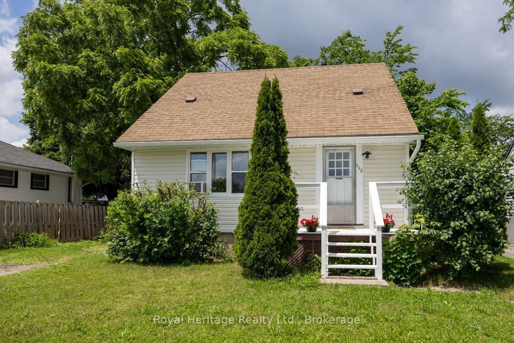 Photo of 722 Gillespie Avenue, Peterborough, ON K9J 4B7 (MLS # X13500880)