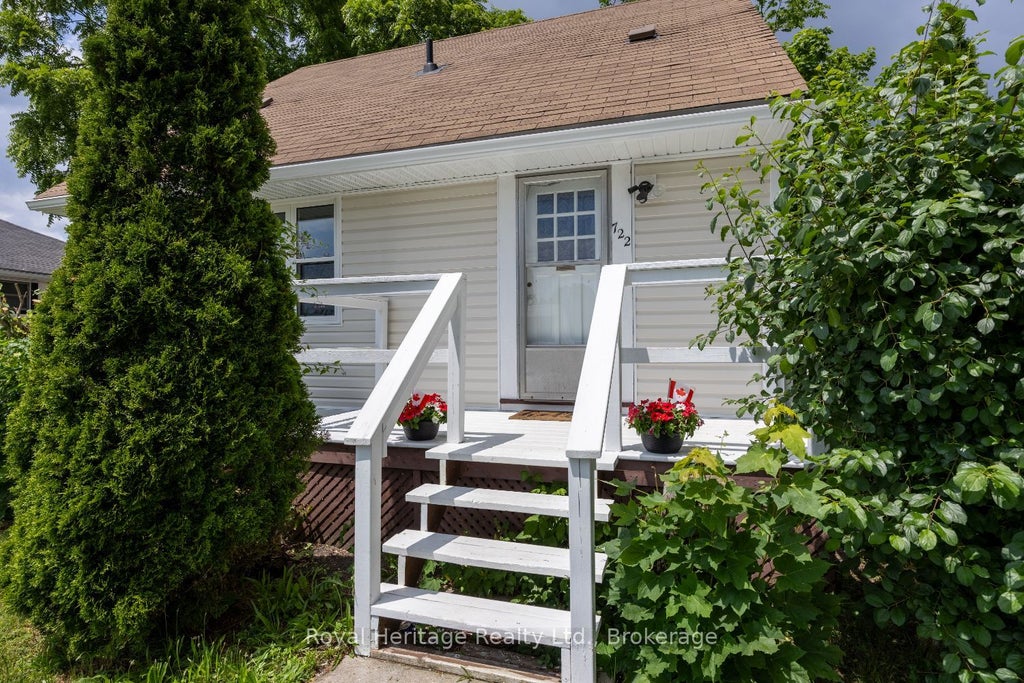Photo of 722 Gillespie Avenue, Peterborough, ON K9J 4B7 (MLS # X13500880)