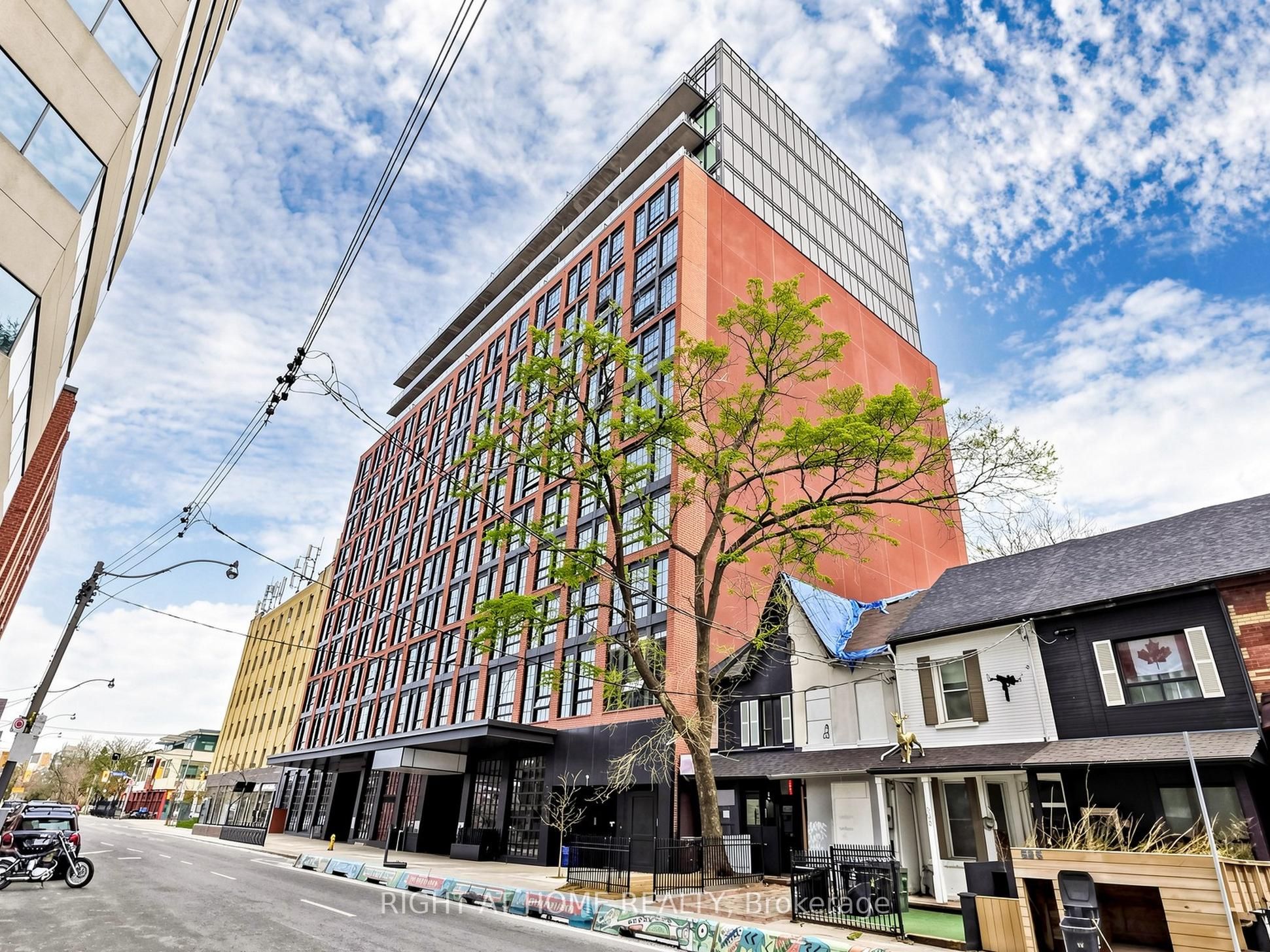 608 Richmond Street W 1106