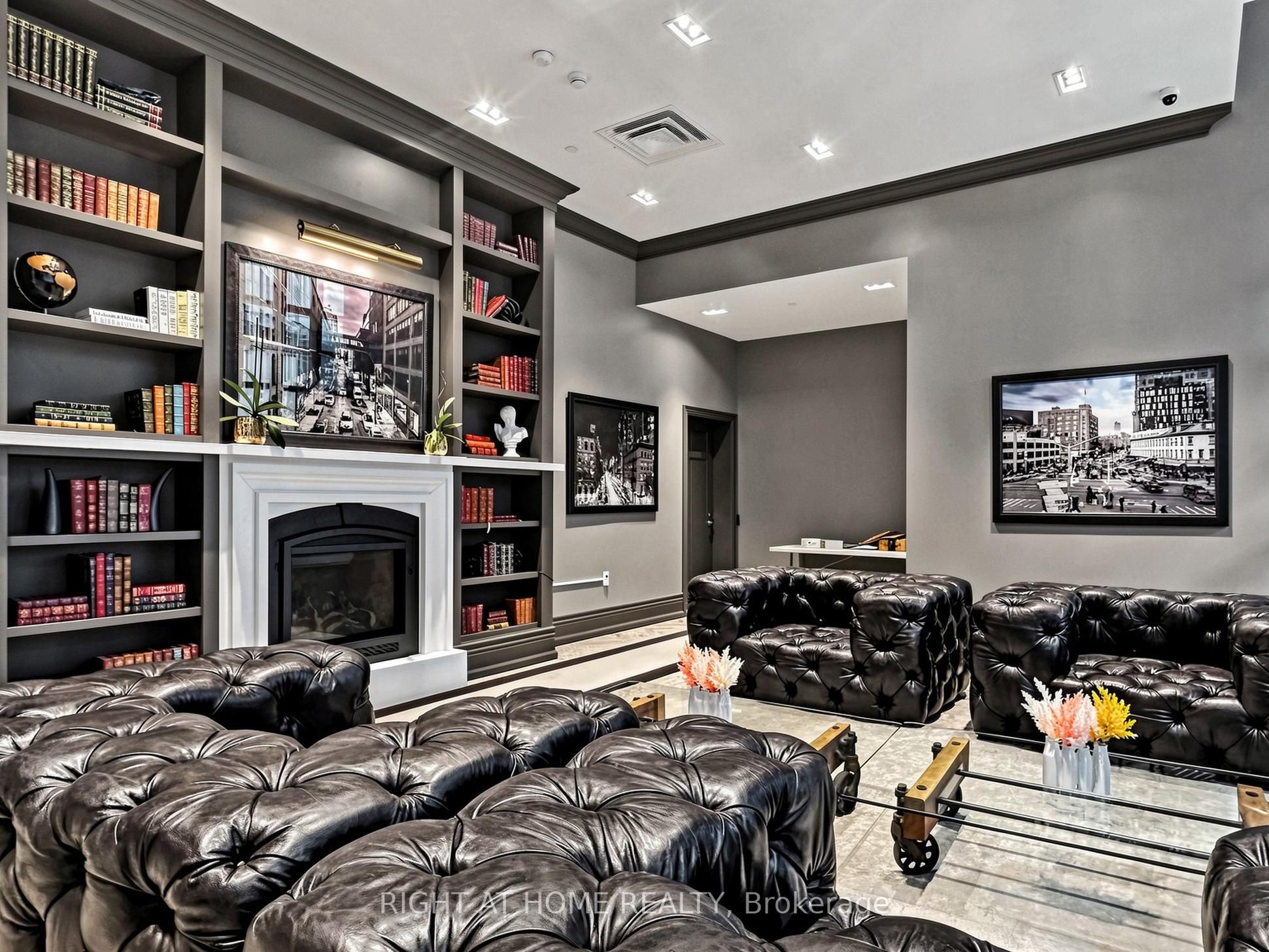 608 Richmond Street W 1106