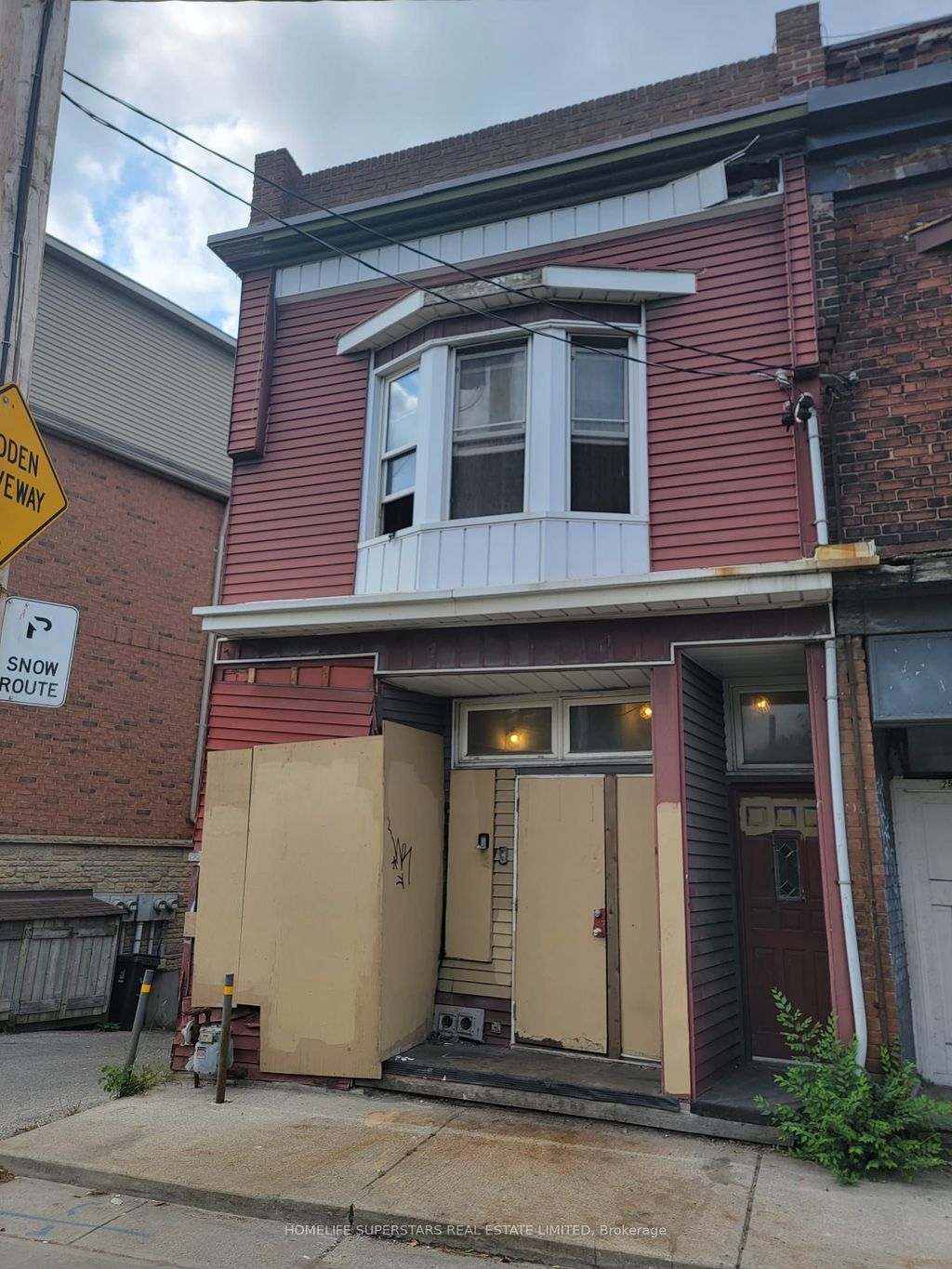 Photo of 2553 Dundas Street W, Toronto, ON M6P 1X6 (MLS # W12413759)