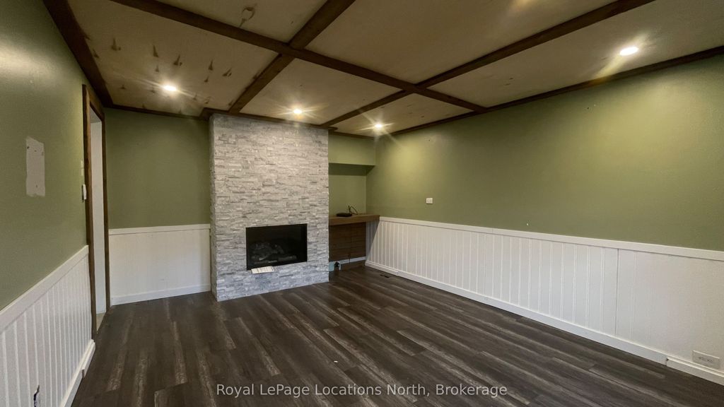 Photo of 72 Sykes Street S, Meaford, ON N4L 1E3 (MLS # X12557384)