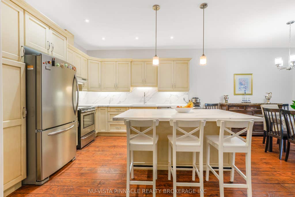 Photo of 19 E Hillside Drive E #10, Niagara-on-the-Lake, ON L0S 1J0 (MLS # X13574962)