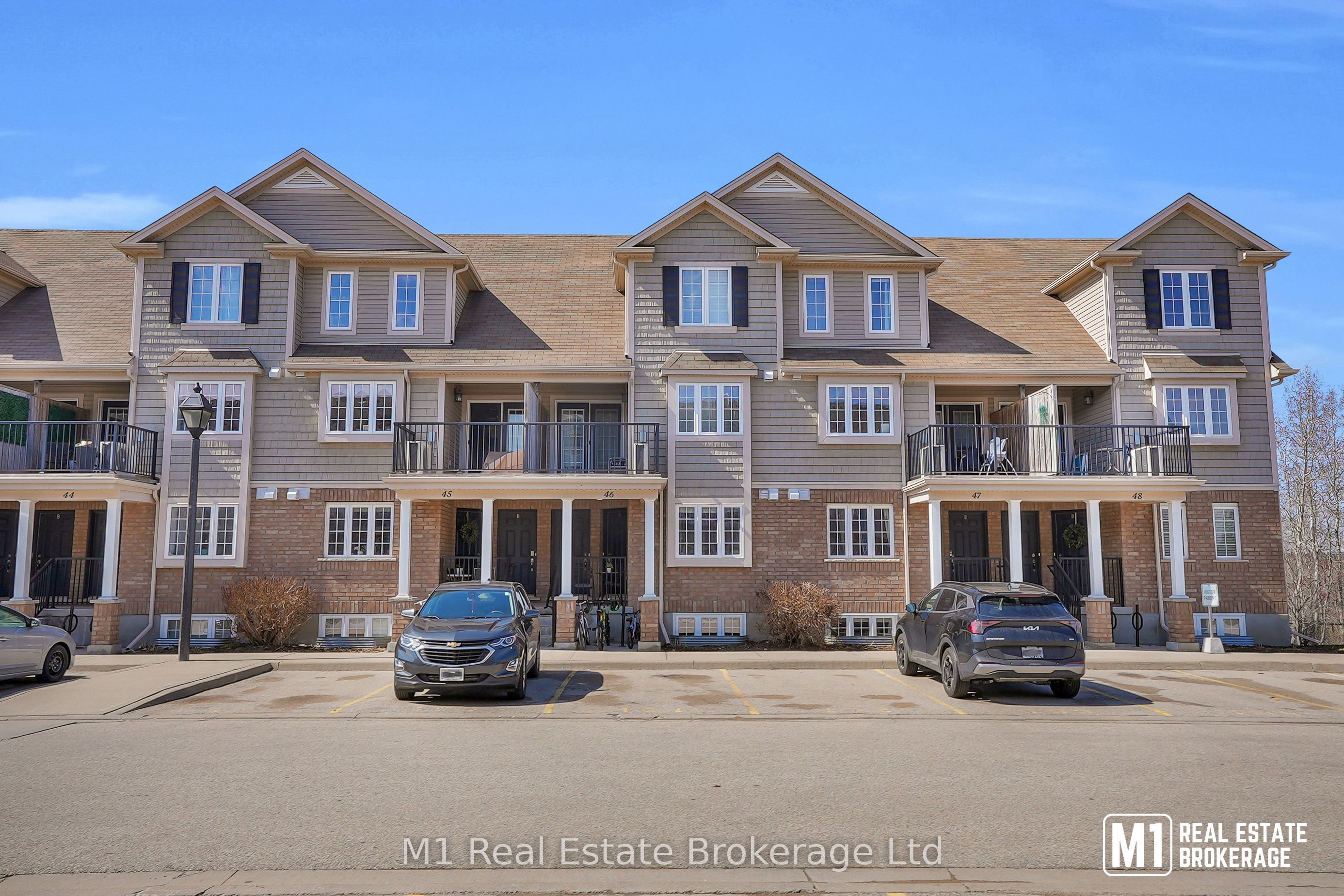 Photo 1 of 38 — 15 Carere Crescent 46B, Guelph, ON N1E 0K4