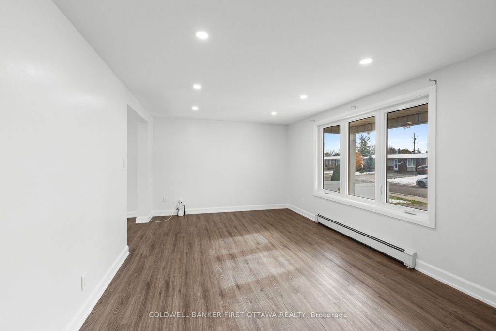 Photo of 351 Amiens Street, Orleans - Cumberland and Area, ON K1E 1P1 (MLS # X13073024)