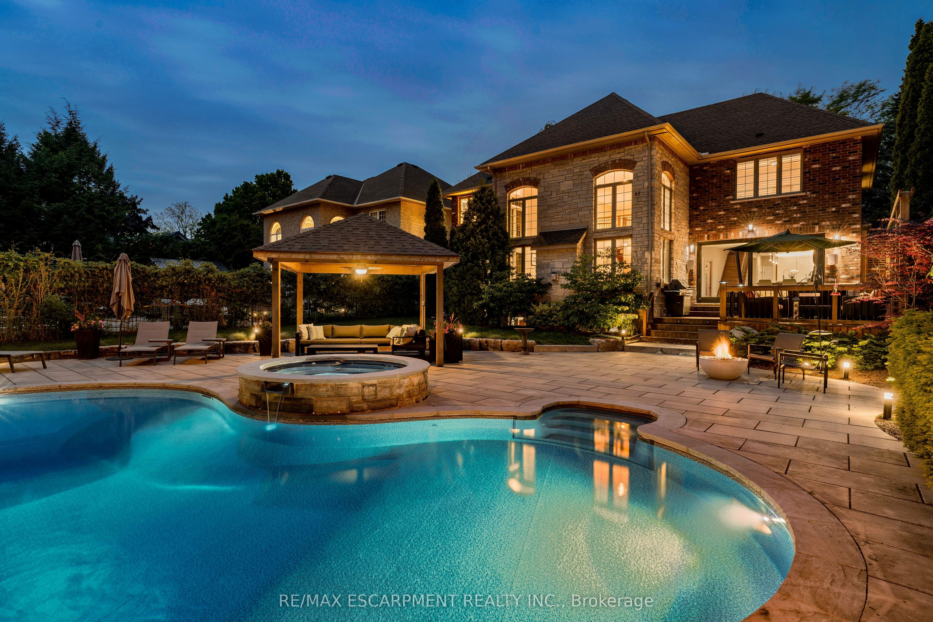 290 Shoreacres Road