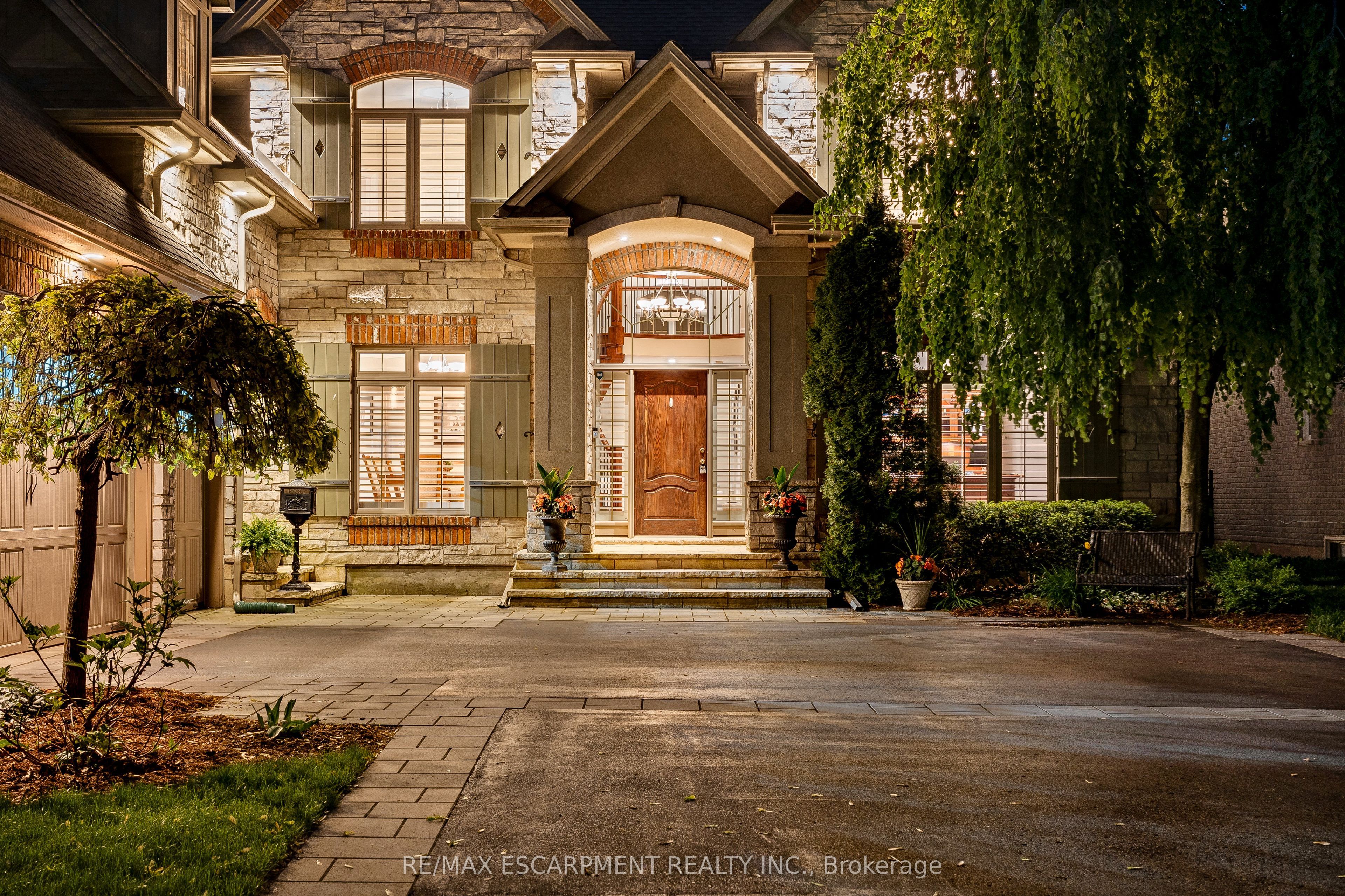 290 Shoreacres Road
