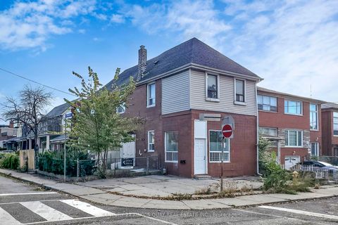 229 Bellwoods Avenue Toronto ON M6J 2R2