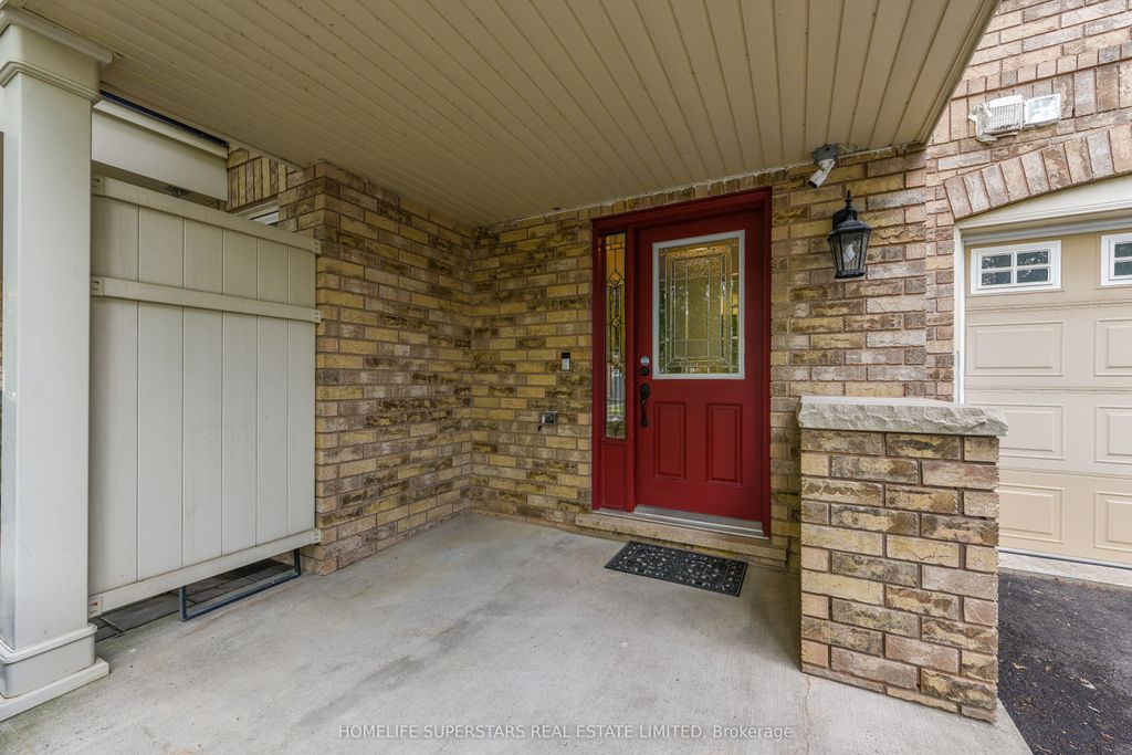 Photo of 772 Shortreed Crescent, Milton, ON L9T 0E8 (MLS # W13498400)