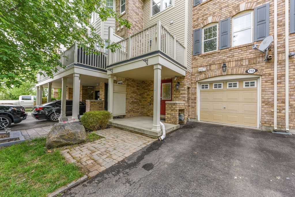 Photo of 772 Shortreed Crescent, Milton, ON L9T 0E8 (MLS # W13498400)