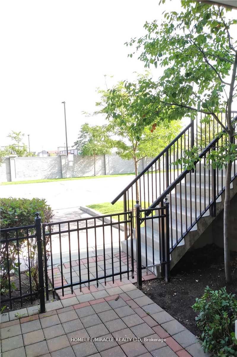 60 Fairwood Circle 76