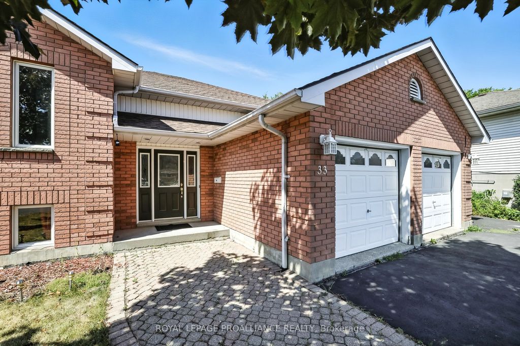 Photo of 33 Loraine Avenue, Quinte West, ON K8V 6R4 (MLS # X12587898)