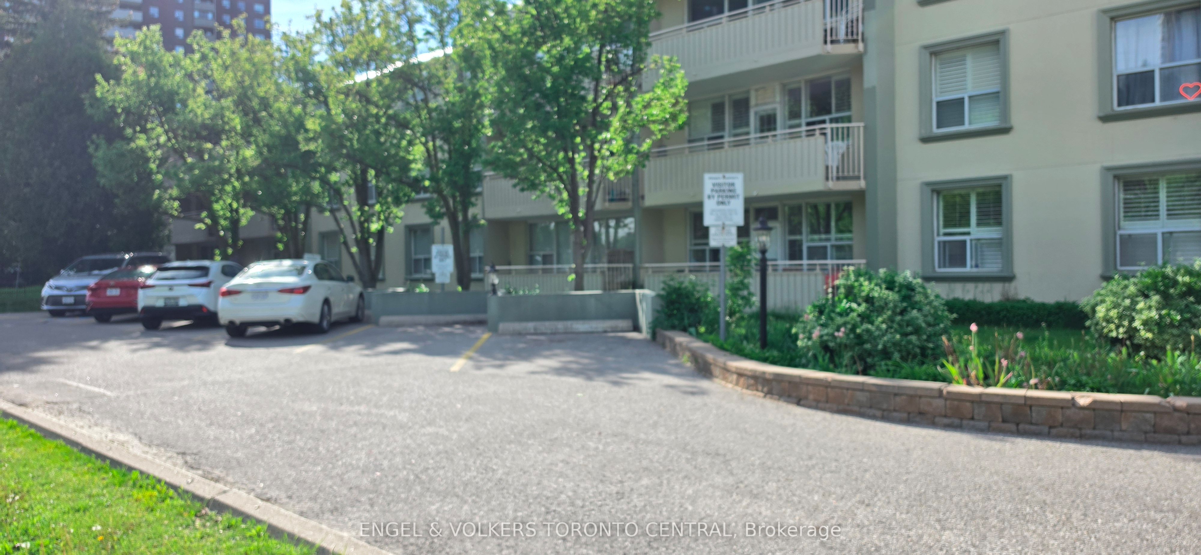 70 Old Sheppard Avenue 315