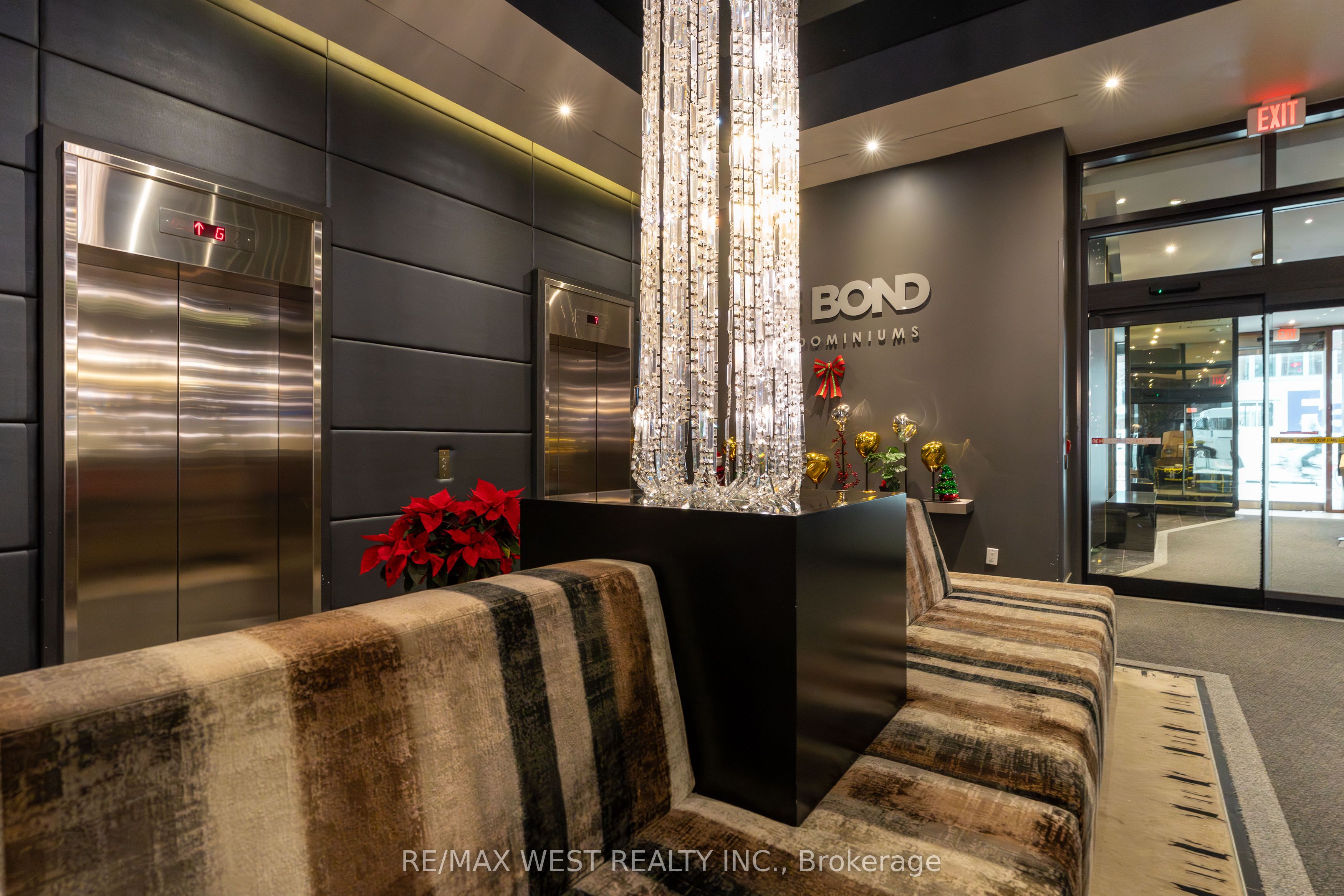 290 Adelaide Street 1201