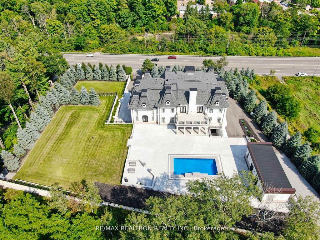 Photo of 14358 Bathurst Street, King, ON L7B 1K5 (MLS # N12541414)