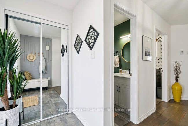 Photo of 50 Olympic Gate, Barrie, ON L9J 0H9 (MLS # S13652944)