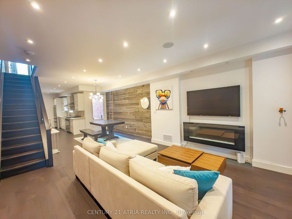Photo of 329A Clinton Street, Toronto, ON M6G 2Y7 (MLS # C12432411)