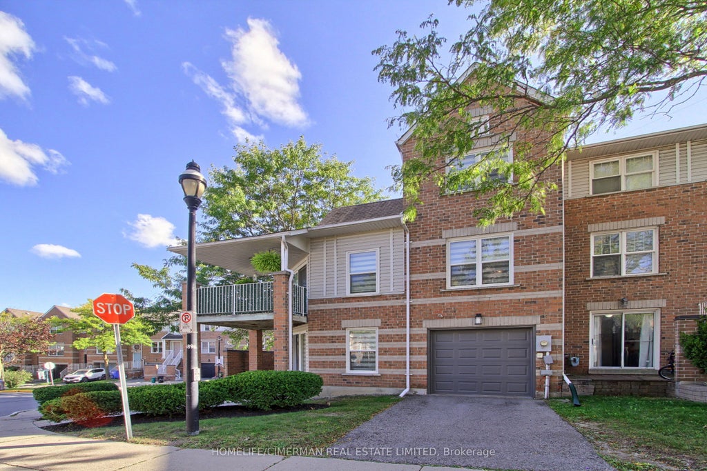 Photo of 30 Brandy Lane Way, Newmarket, ON L3Y 8P7 (MLS # N13792586)