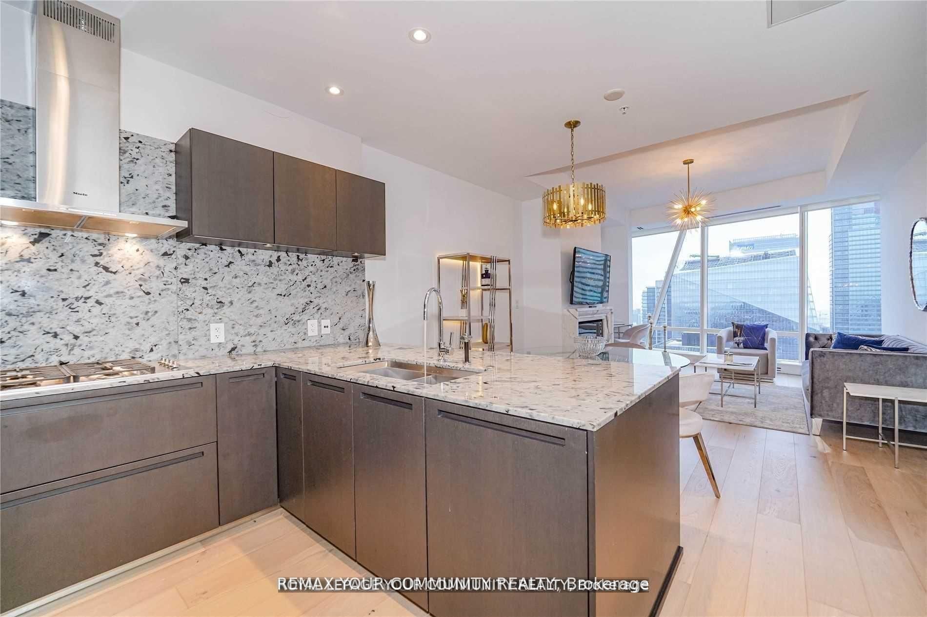 180 University Avenue 5207