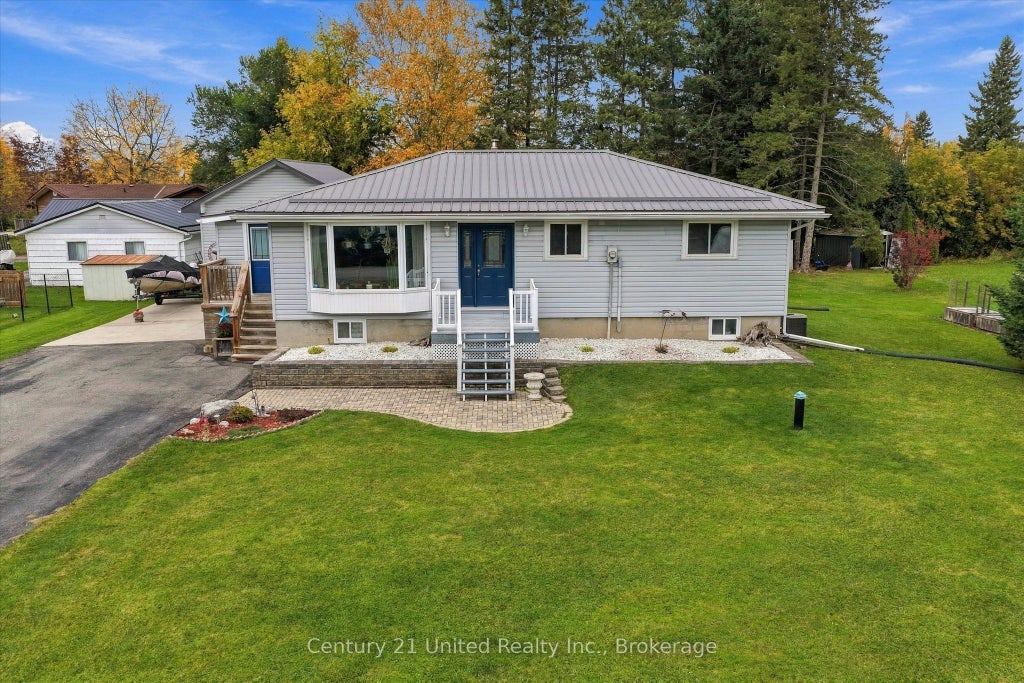 Photo of 5 Emily Court, Kawartha Lakes, ON K0L 2W0 (MLS # X14080956)
