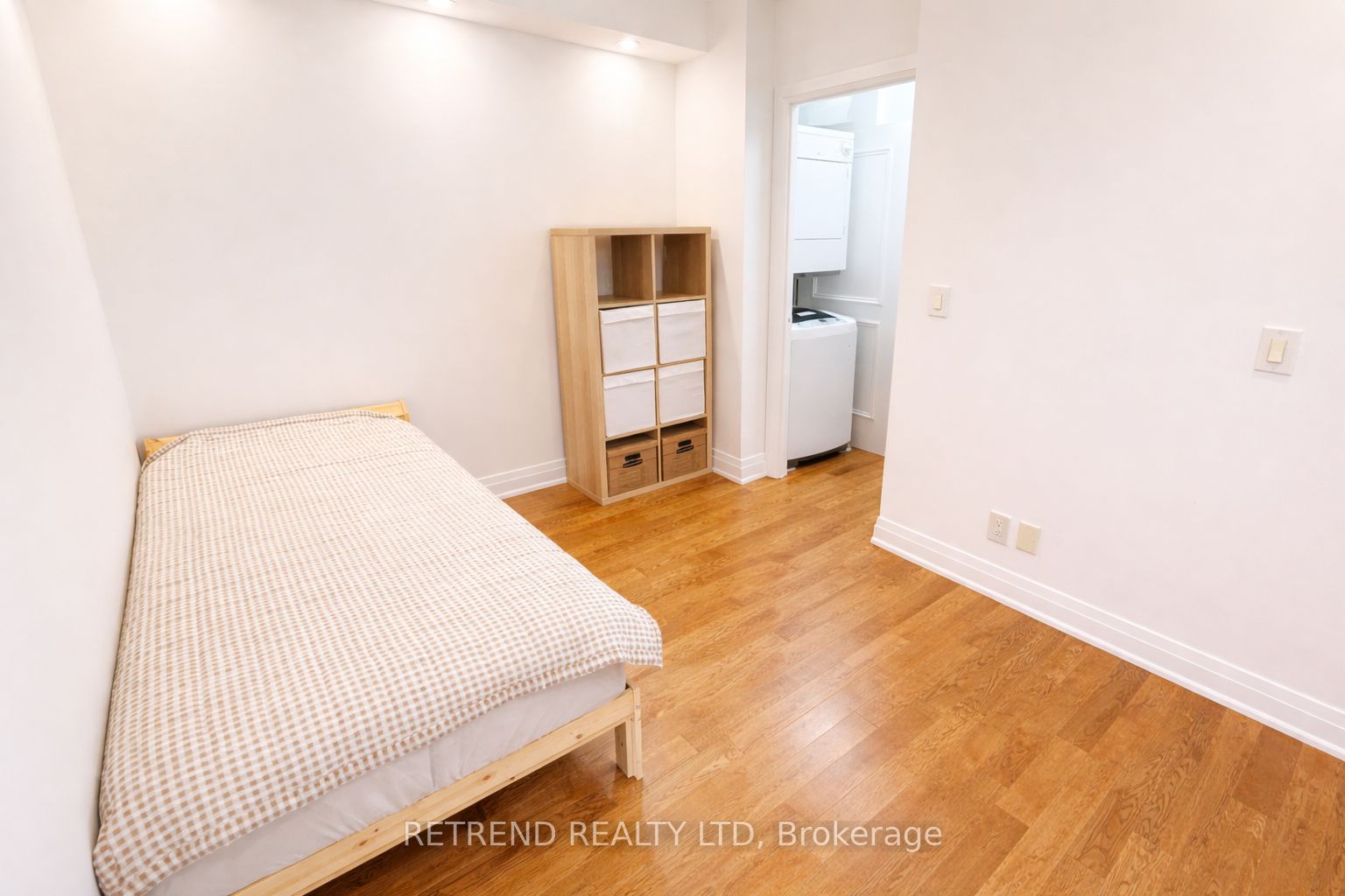 2737 Keele Street 205