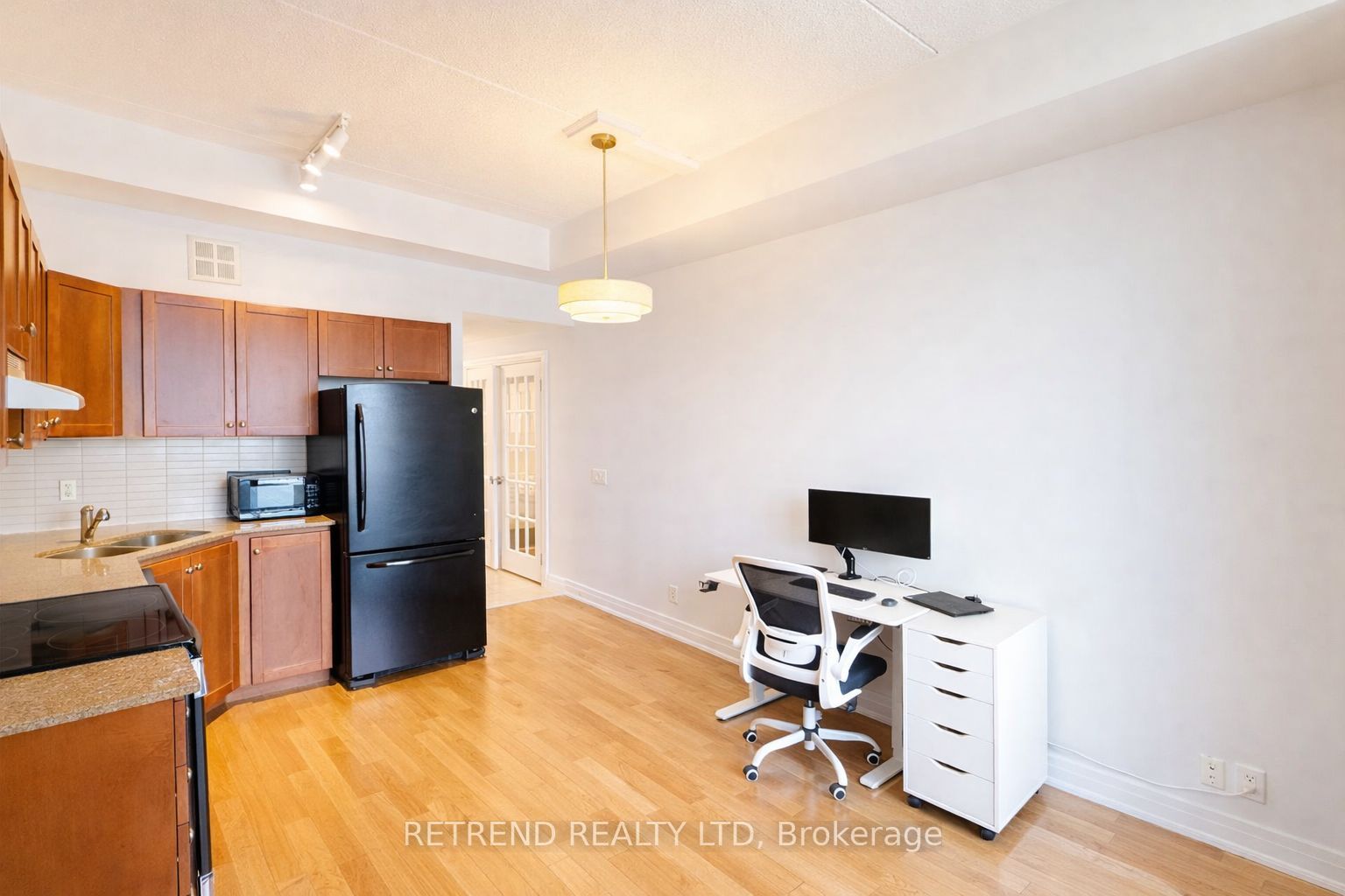 2737 Keele Street 205