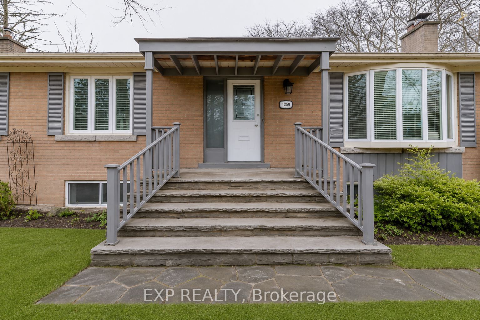 1259 Twin Oaks Dell Drive