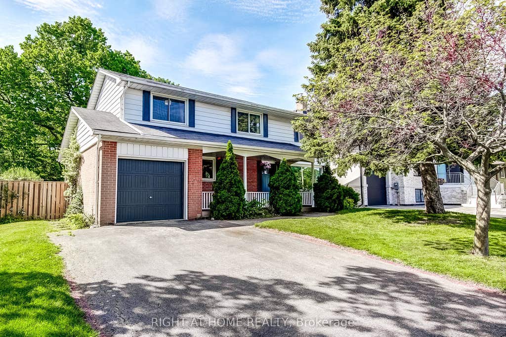 Photo of 75 Ridge Drive, Oakville, ON L6H 1B7 (MLS # W13428928)