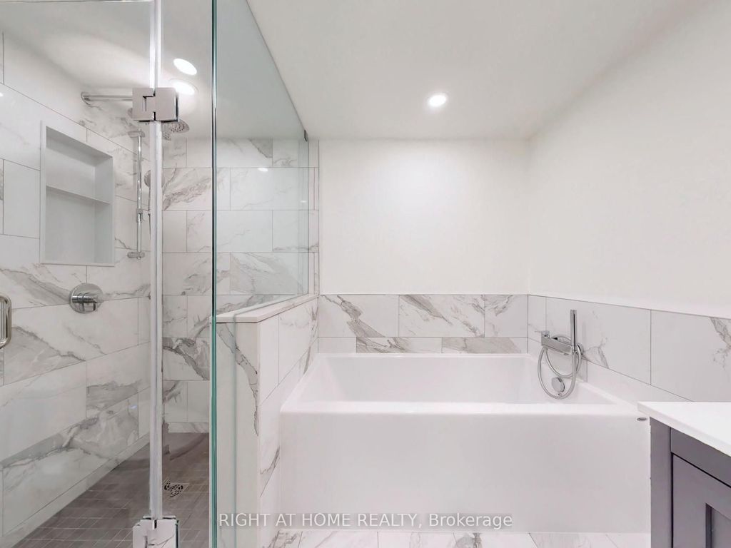 Photo of 25 Maitland Street #1209, Toronto, ON M4Y 2W1 (MLS # C12794012)