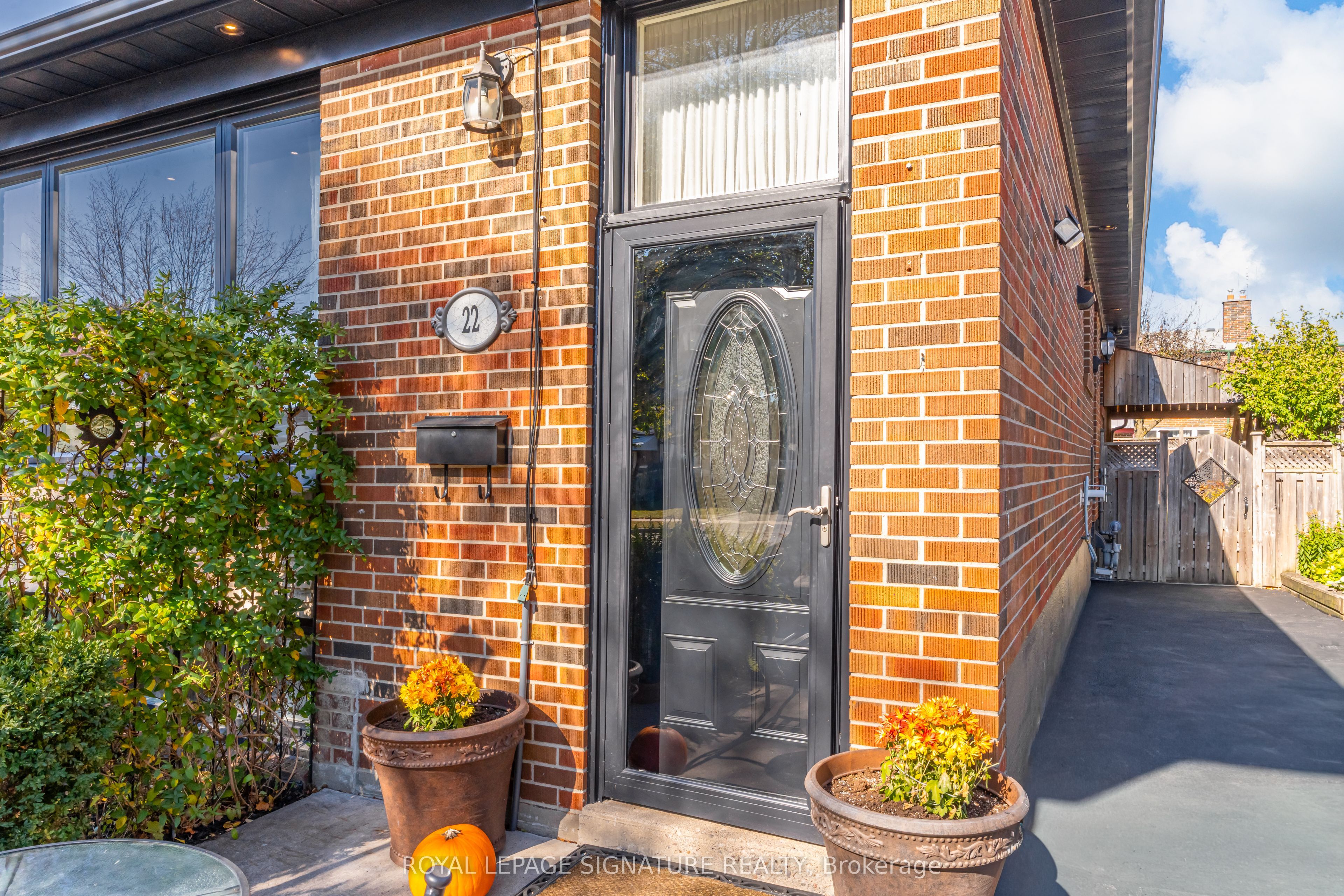 22 Painswick Crescent