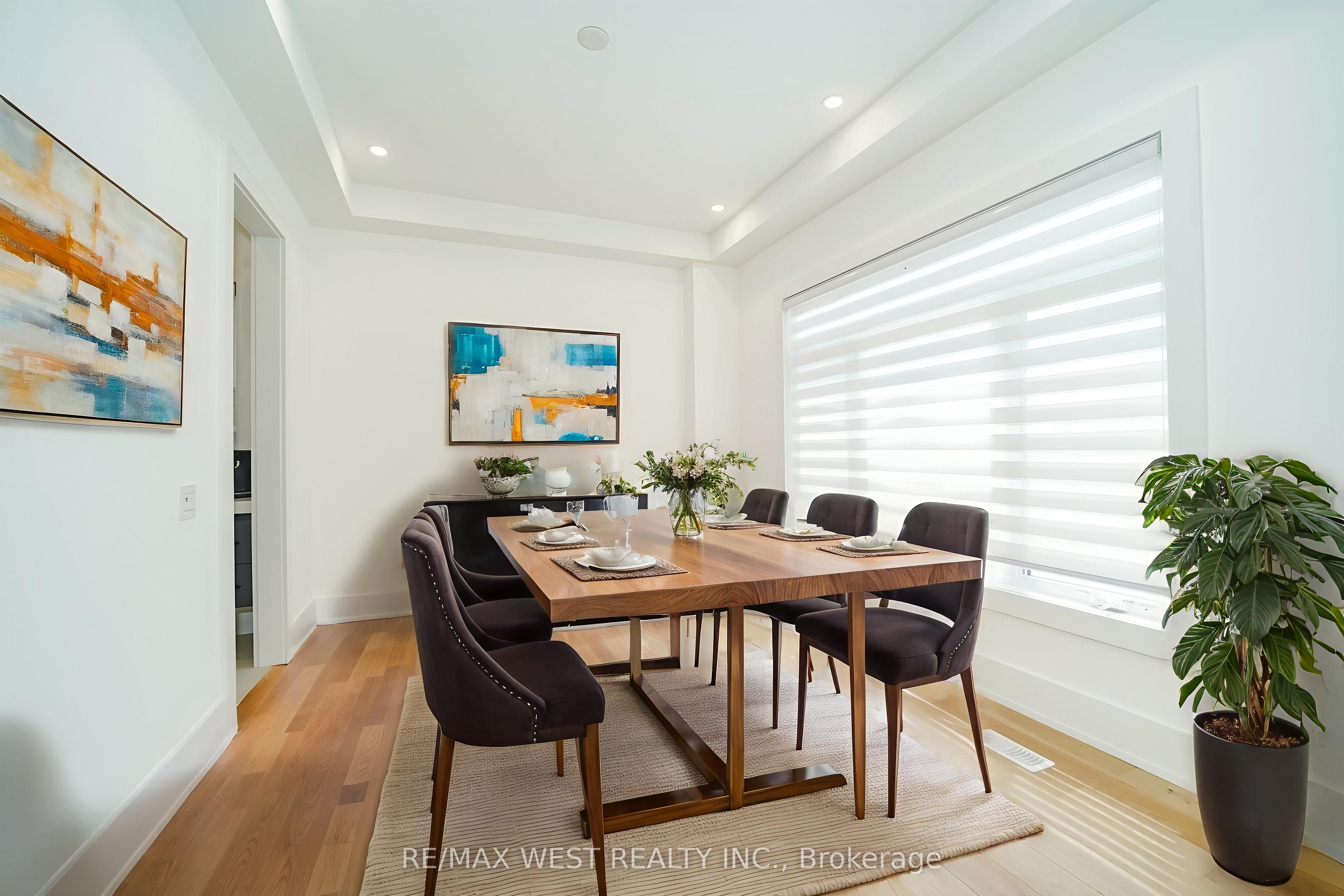 407 Cochrane Street