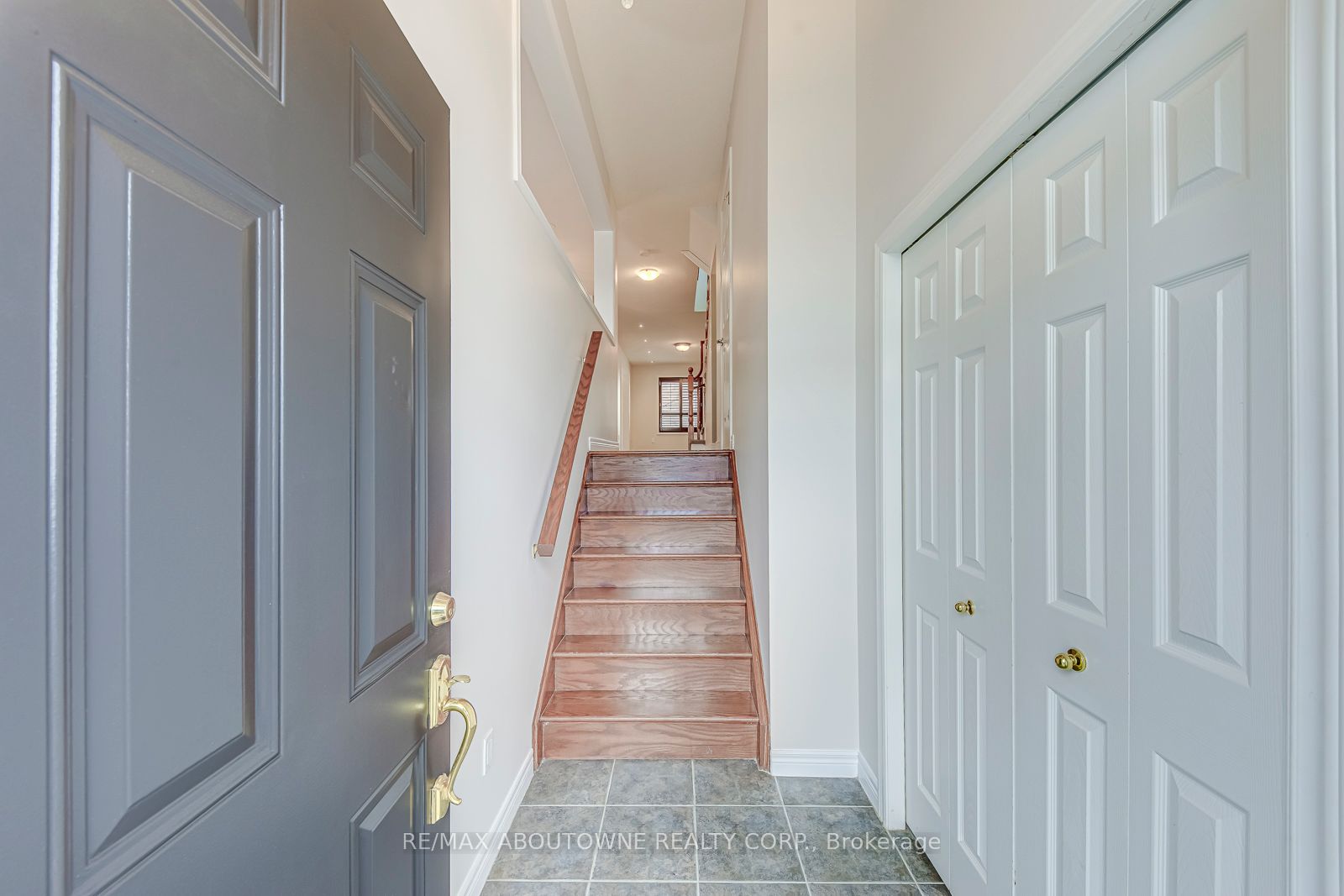 2280 Baronwood Drive Unit 18
