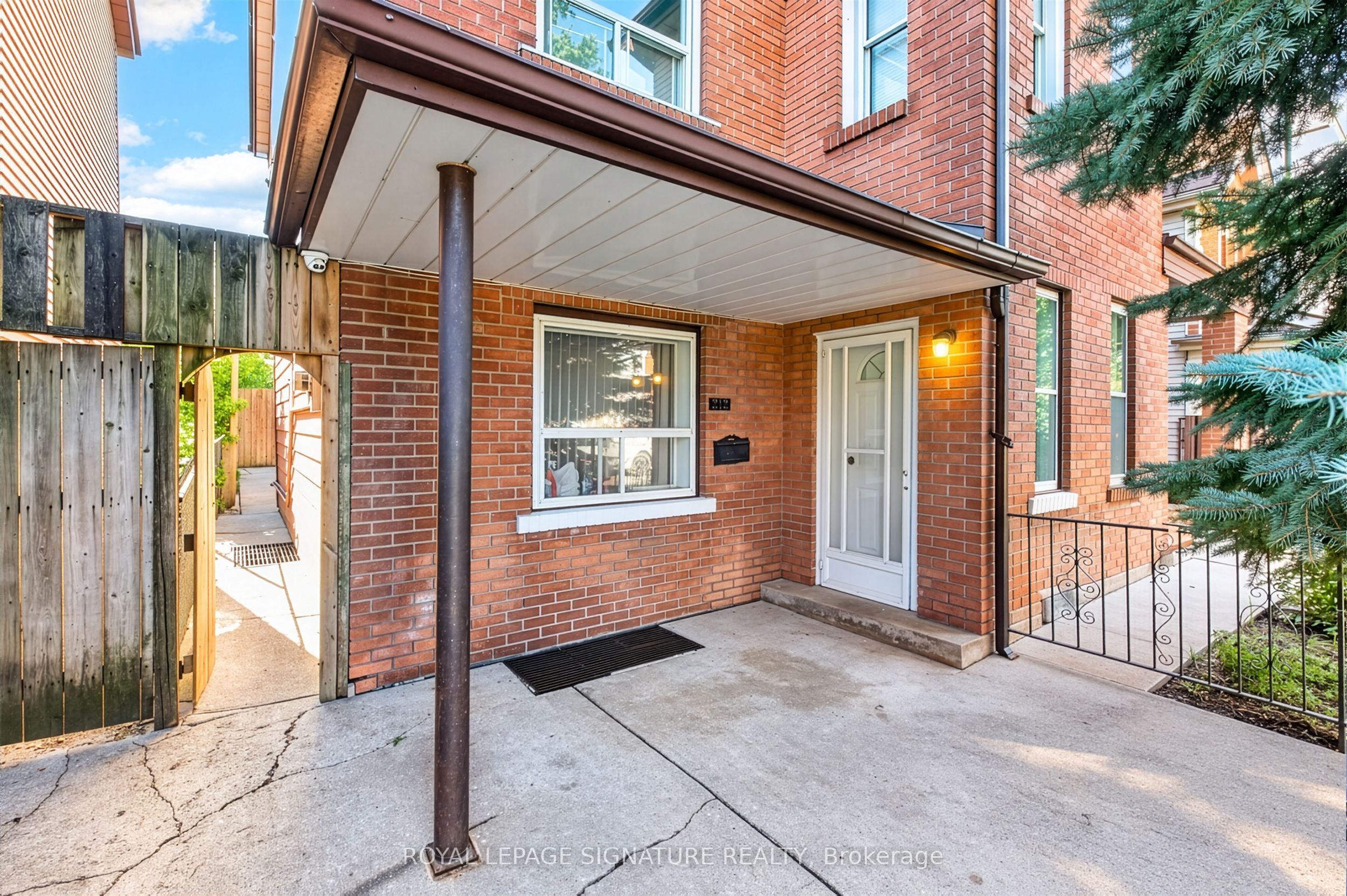 212 Lippincott Street