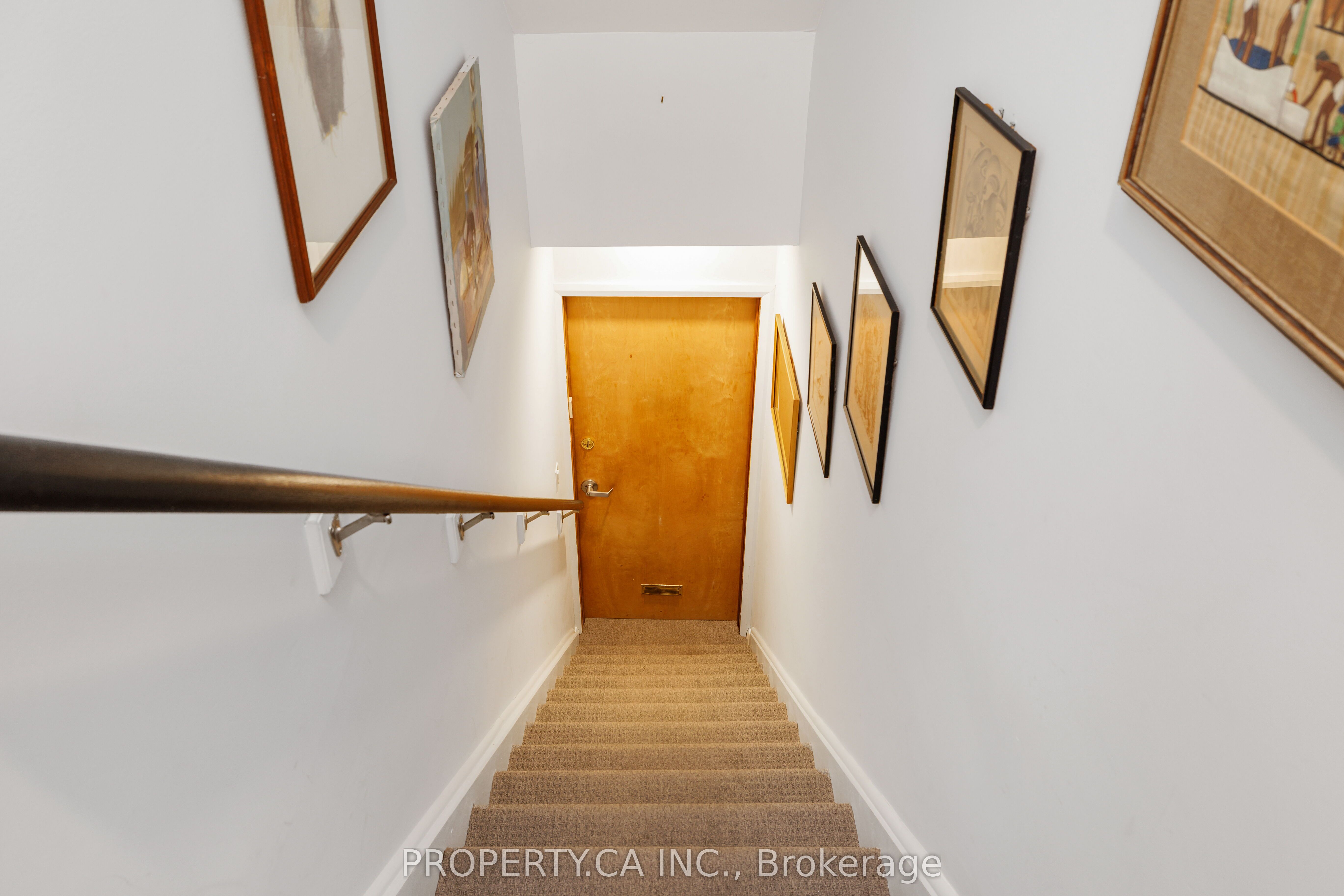 52 Wineva Avenue Upper