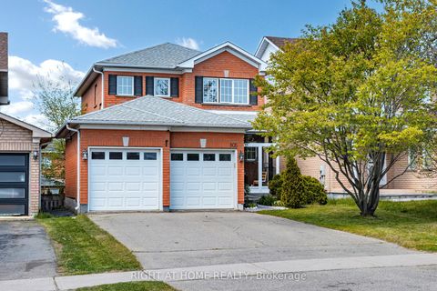 Property photo of 805 stonehaven avenue, newmarket, ON l3x 2k3
