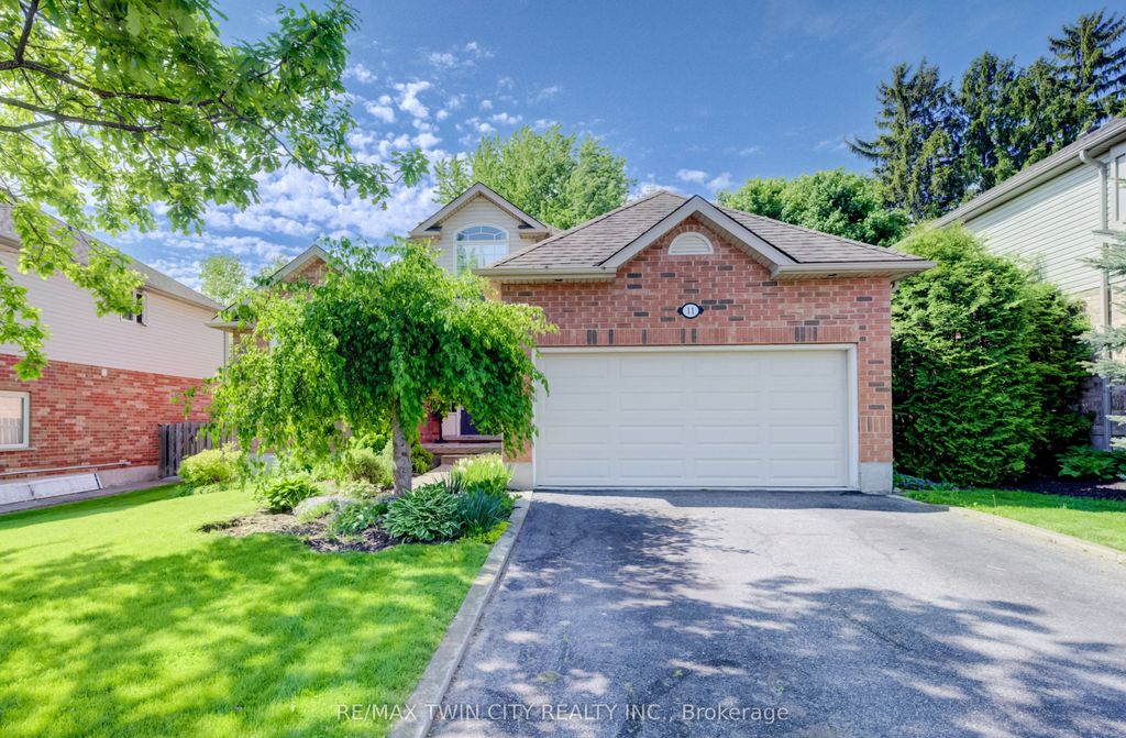 Photo of 11 Carolinian Lane, Cambridge, ON N1S 5B5 (MLS # X13184692)