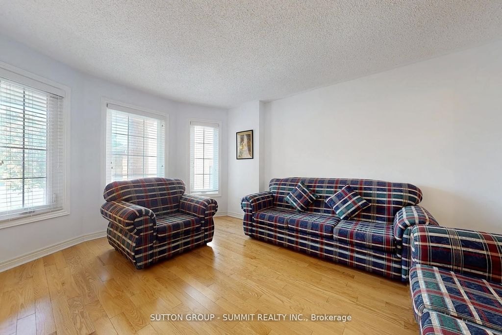 Photo of 5525 Fleur-De-Lis N/A, Mississauga, ON L5R 2Z6 (MLS # W12893820)