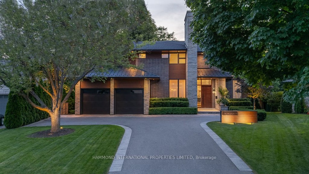 Photo of 32 Totteridge Road, Toronto, ON M9A 1Z1 (MLS # W13759166)