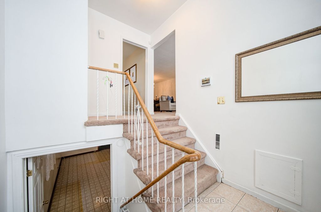 Photo of 14 Castlebury Crescent, Toronto, ON M2H 1W6 (MLS # C12883938)