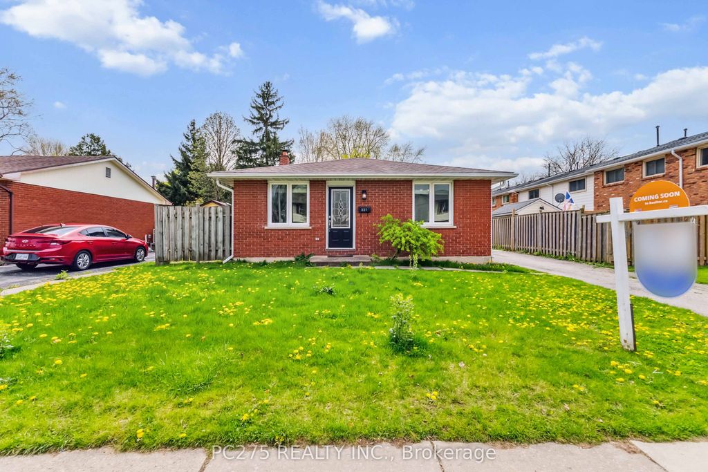 Photo of 221 Admiral Drive, London East, ON N5V 1H9 (MLS # X12734044)