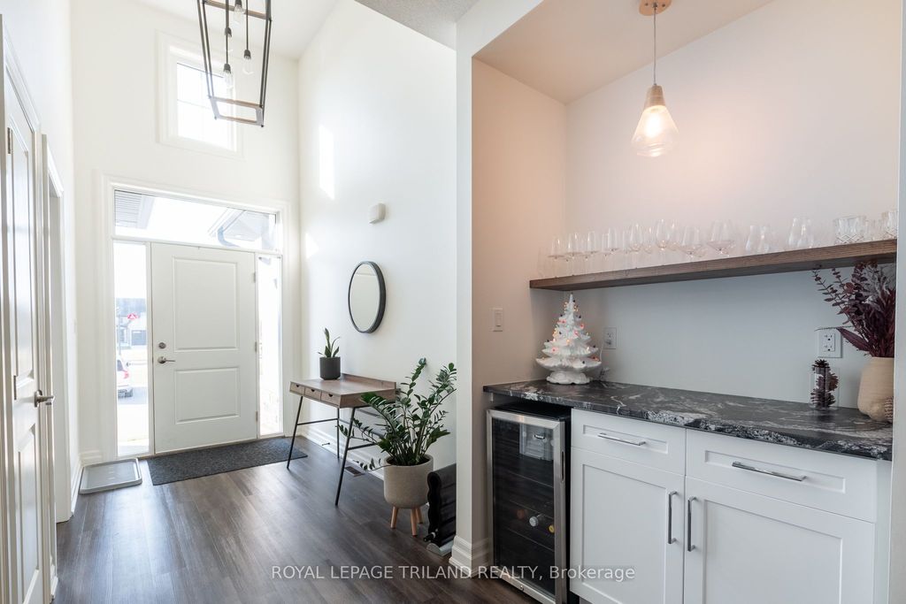 Photo of 9861 Glendon Drive #102, Middlesex Centre, ON N0L 1R0 (MLS # X12809420)
