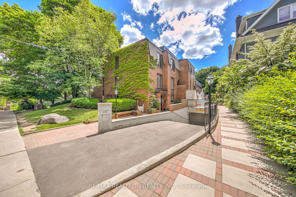 Photo of 187 Sherwood Avenue #B, Toronto, ON M4P 2A9 (MLS # C12933982)