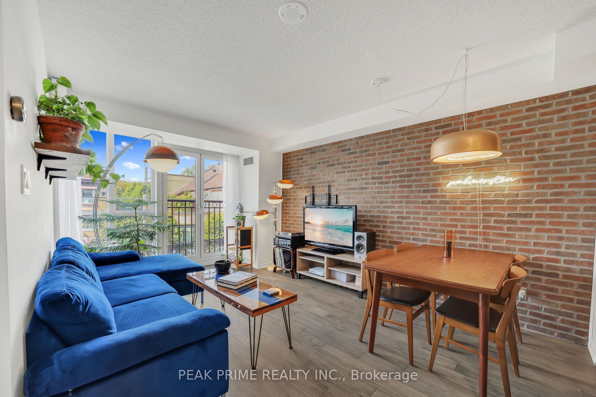 308 Palmerston Avenue 306