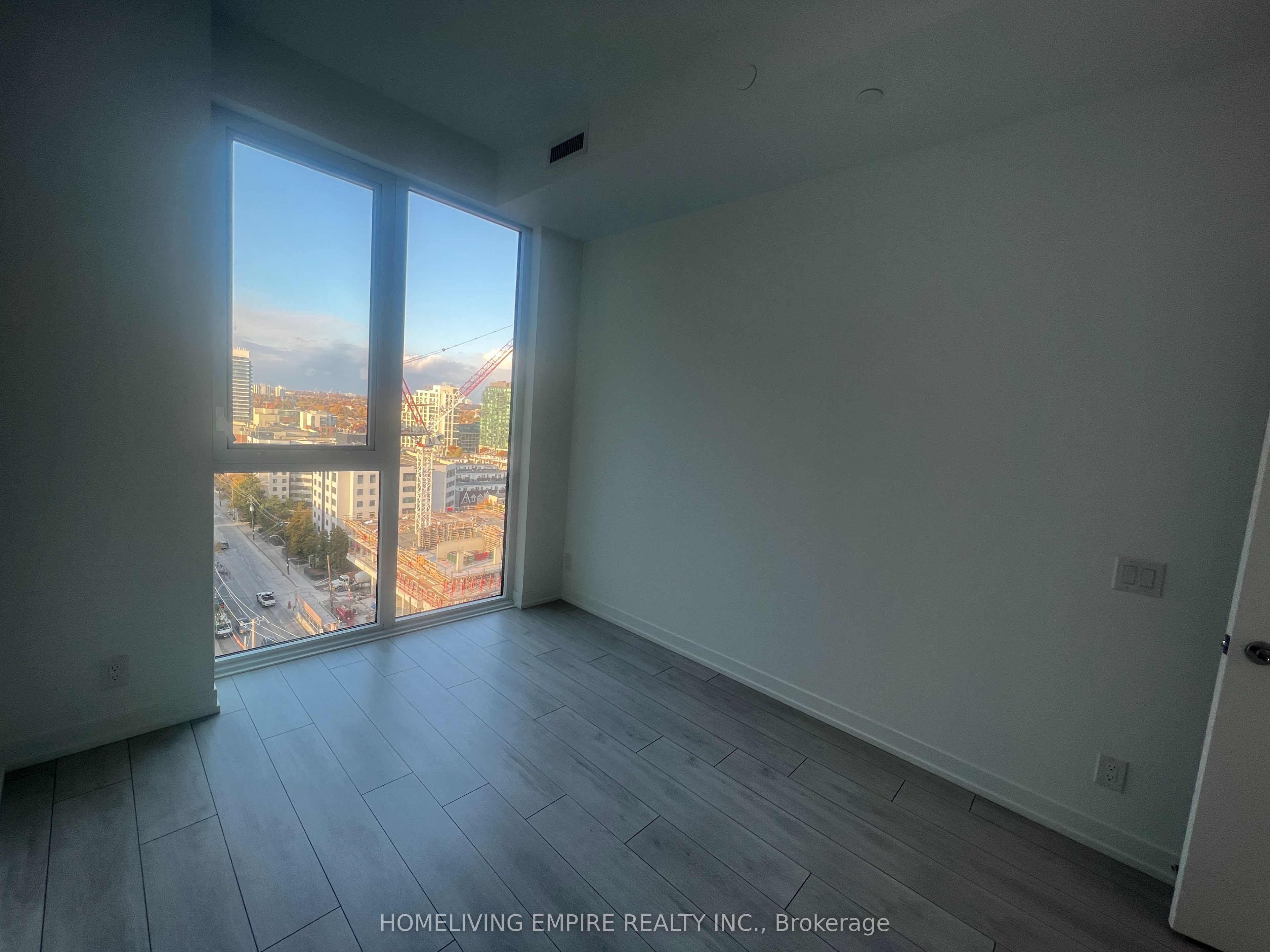 270 Dufferin Street 1103