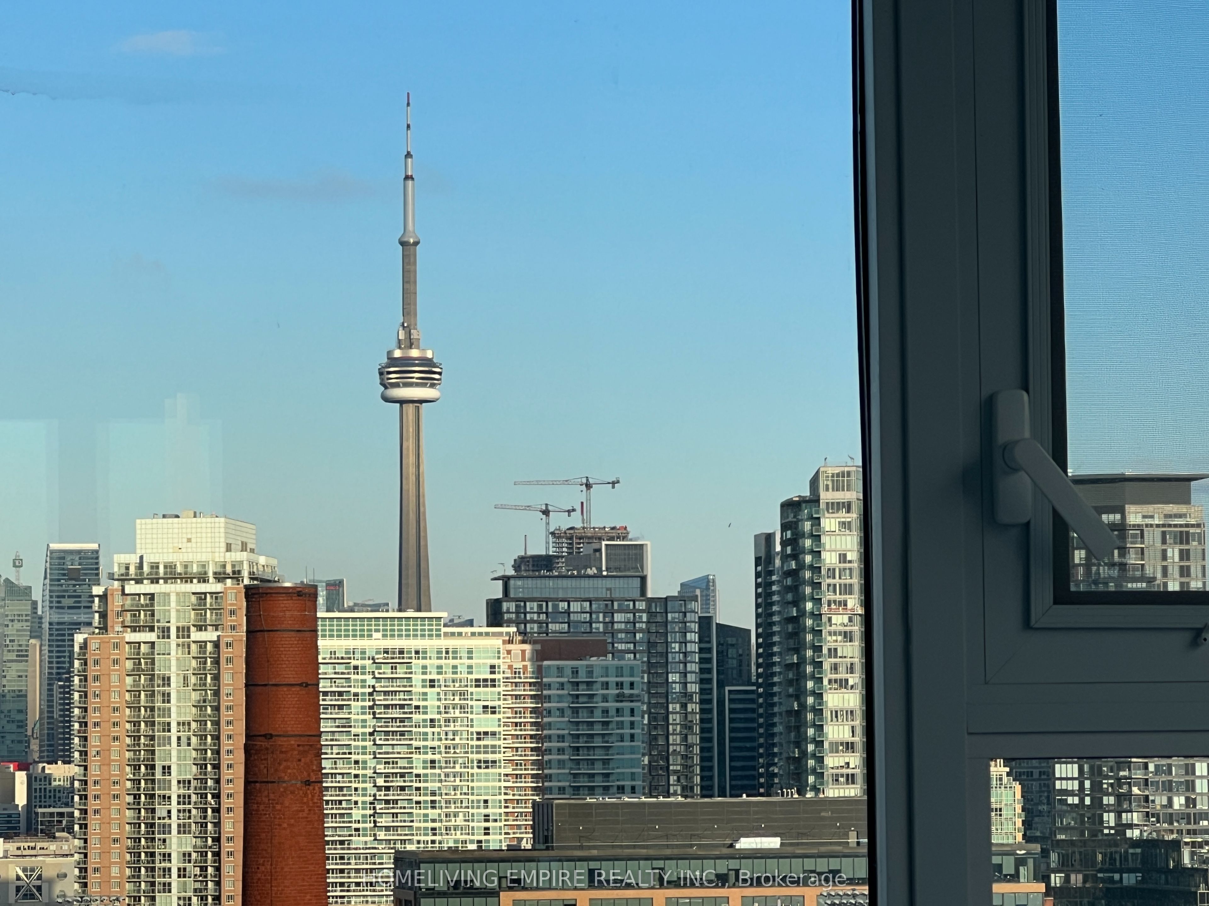 270 Dufferin Street 1103