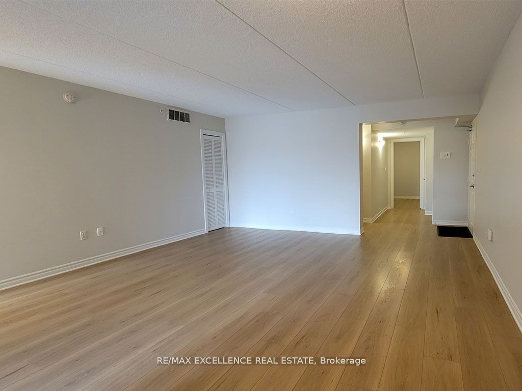 1350 Main Street E 312